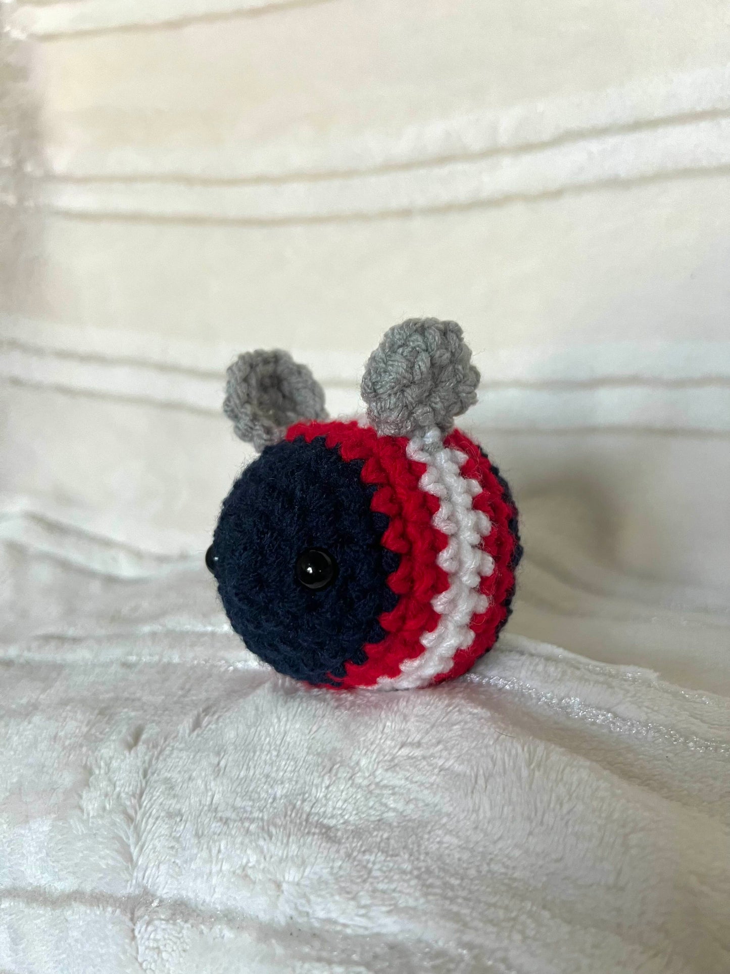 [PREORDER] New England Mini-Bee